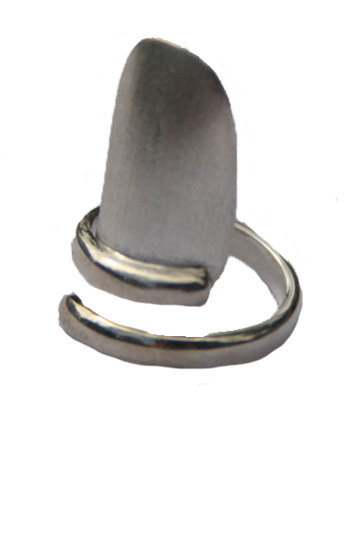 OPAQUE SILVER NAIL RING